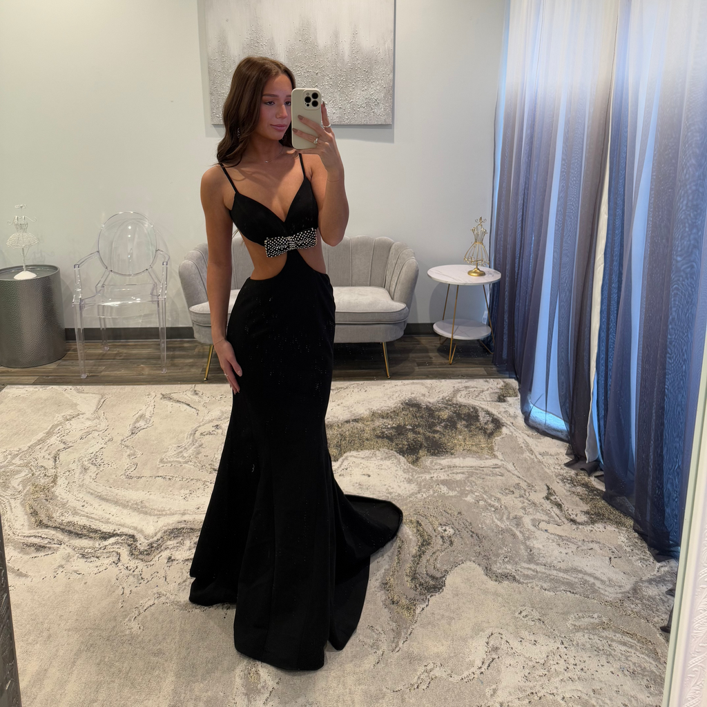 Sherri HIll 56481