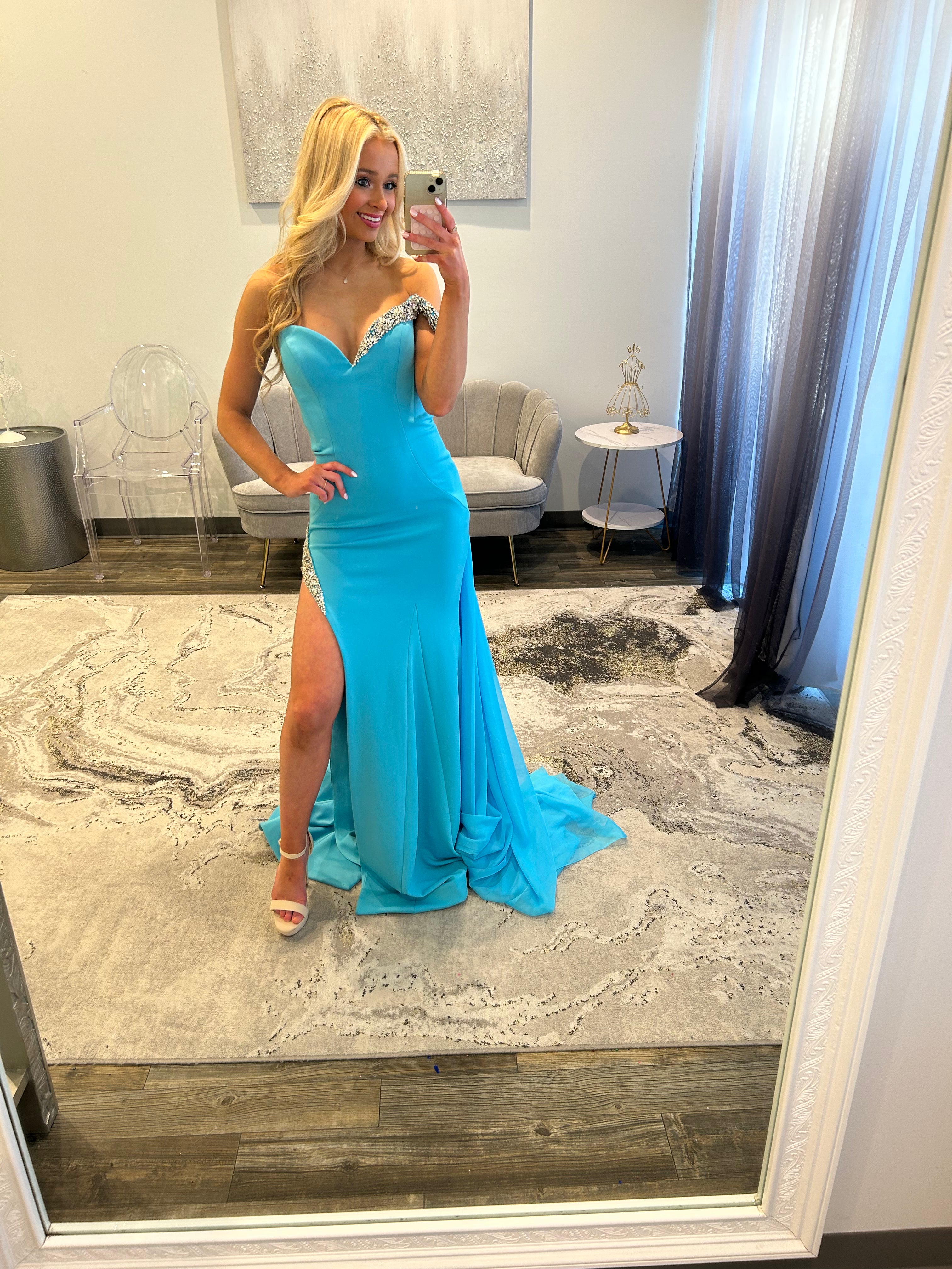 Jovani 8230