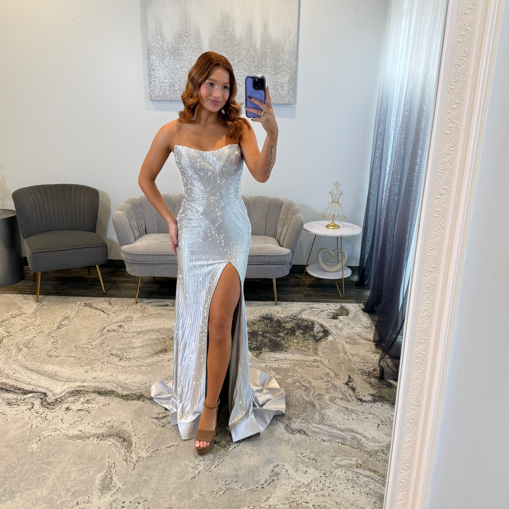Sherri Hil 57660