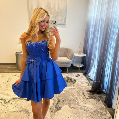 JoycesTPR Amarra 88912 Royal Short Up Close 