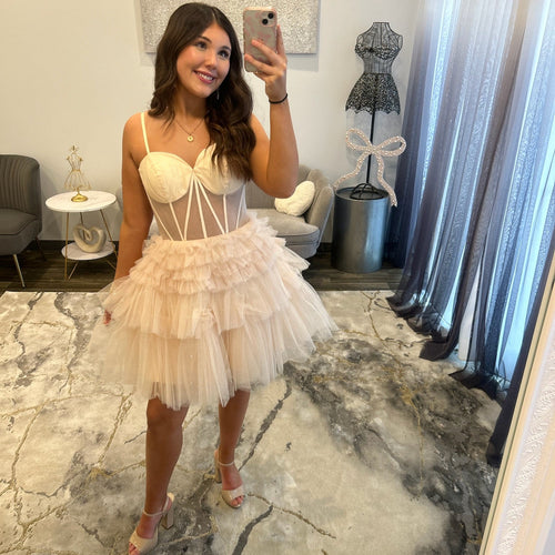 JoycesTPR Dave & Johnny 11826 Champagne Short