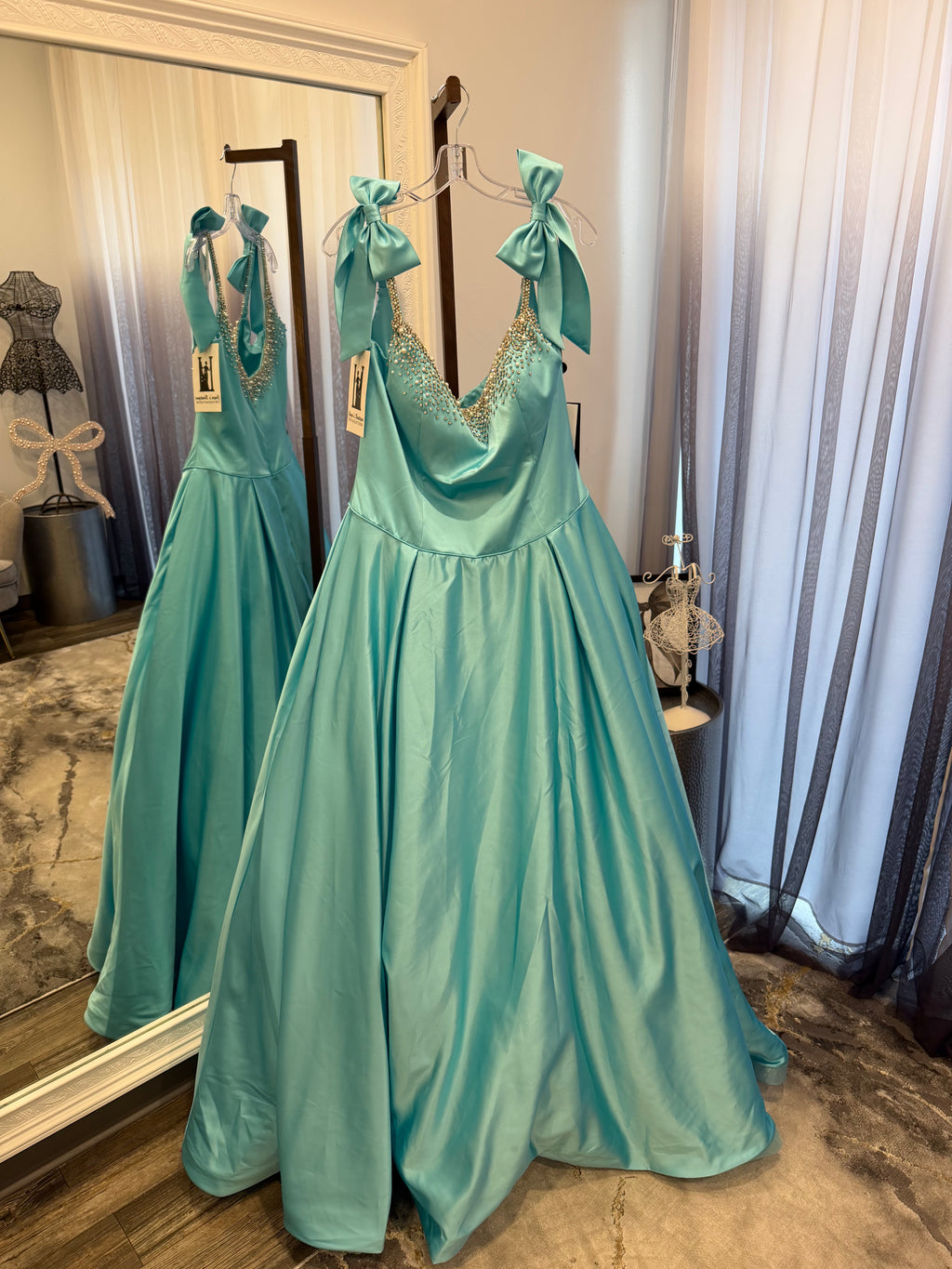 JoycesTPR Sherri Hill 57574 Aqua